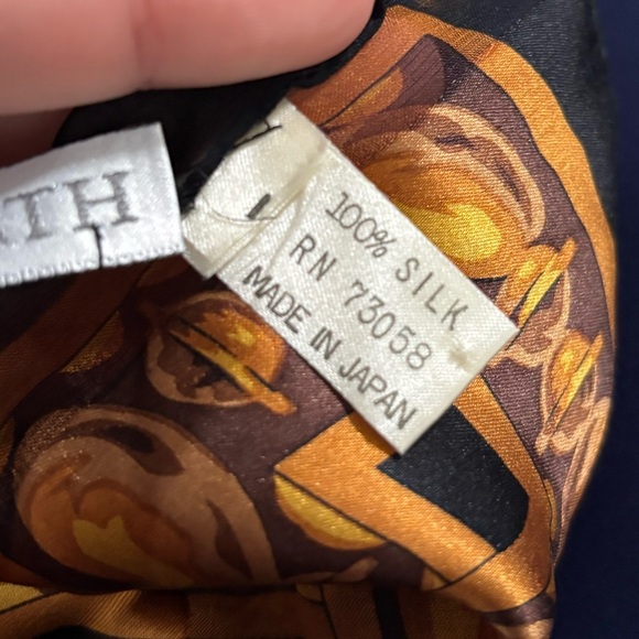 WORTH Women’s Elegant Silk Gold Detailing Scarf - Picture 14 of 14